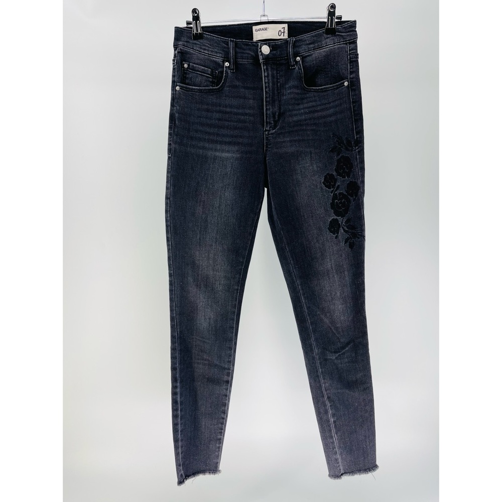 Garage High-Rise Black Wash Skinny Jeans, Floral Embroidery, Raw Hem, Women’s 28
